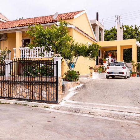 Апартаменты Dimitris House Petriti Экстерьер фото